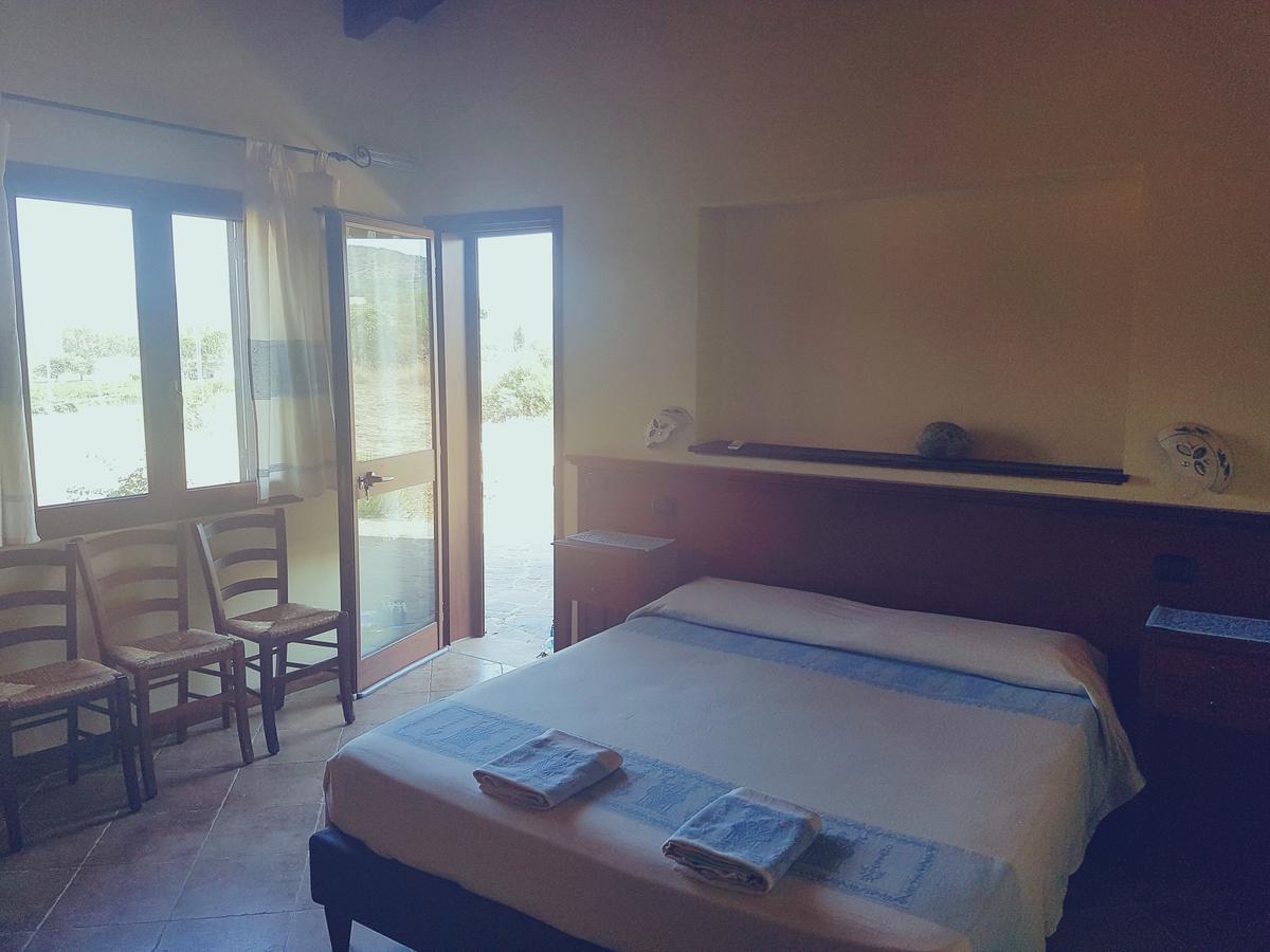 Agriturismo Gennemara B&B Perdaxius Экстерьер фото