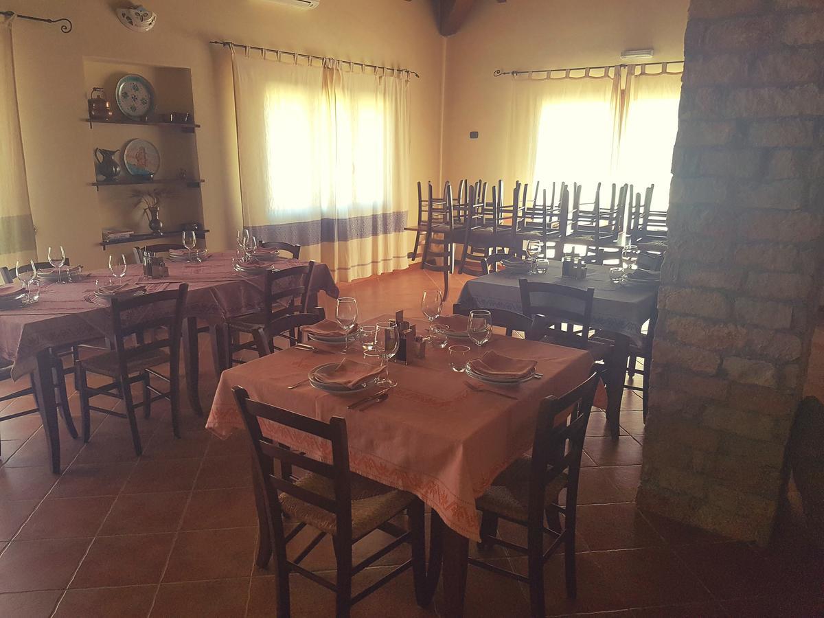 Agriturismo Gennemara B&B Perdaxius Экстерьер фото