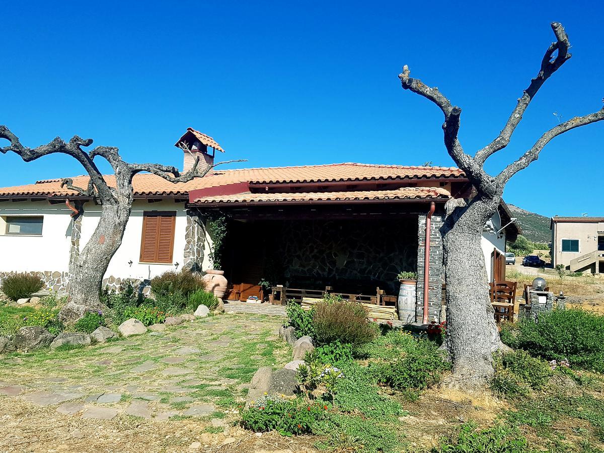 Agriturismo Gennemara B&B Perdaxius Экстерьер фото